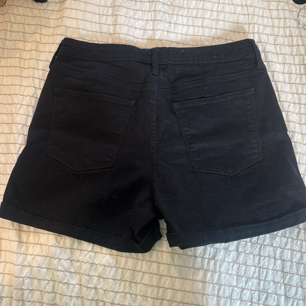 Universal Threads Shorts-High Rise Midi - Picture 5 of 5